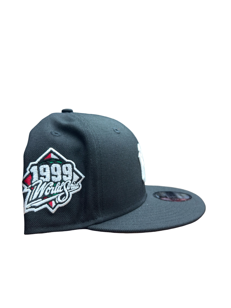 NEW ERA 950 SNAPBACK -NEW YORK YANKEE WORLD SERIES 1999 / BLACK WHITE
