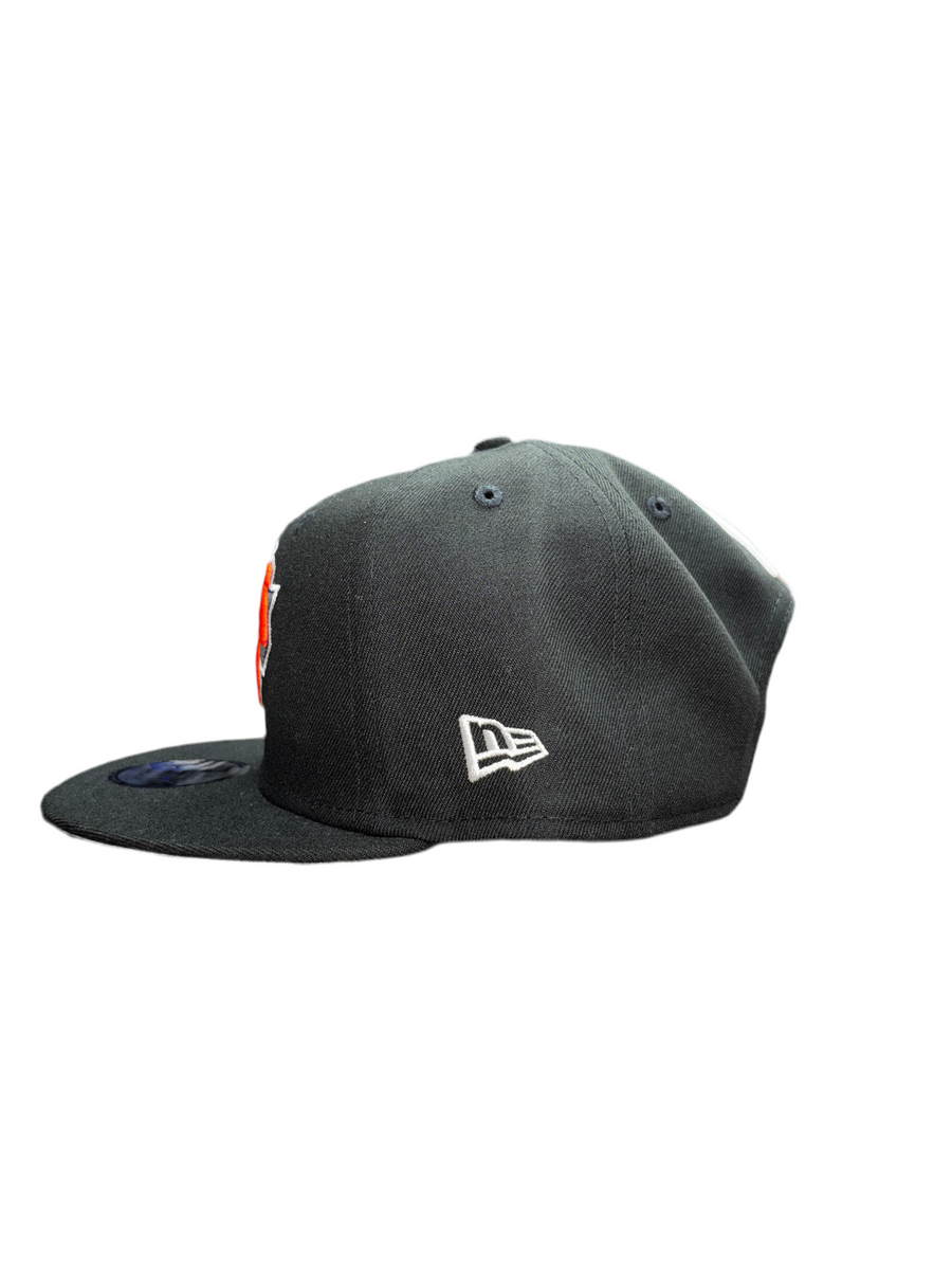 NEW ERA 950 SNAPBACK -CLASSIC LOGO -BLACK ORANGE