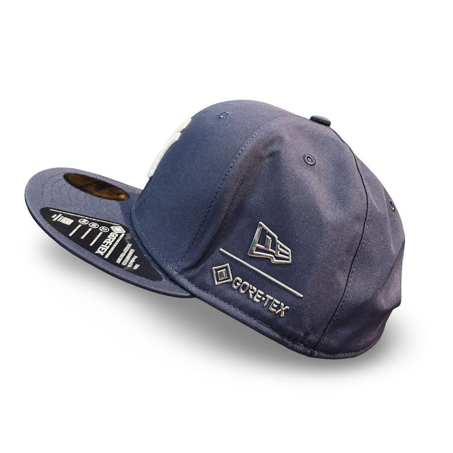 NEW ERA 5950 CUSTOM FITTED-NEW YORK YANKEE/ GORE-TEX / NAVY WHITE