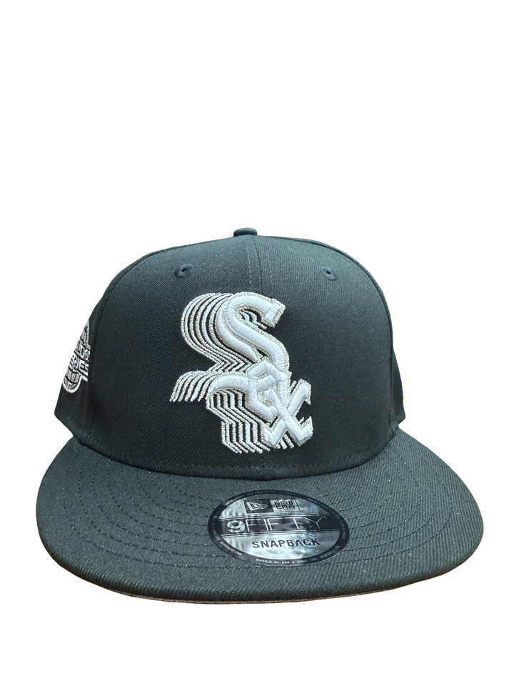 NEW ERA 950 SNAPBACK -CHICAGO WHITE SOX / BLACK WHITE