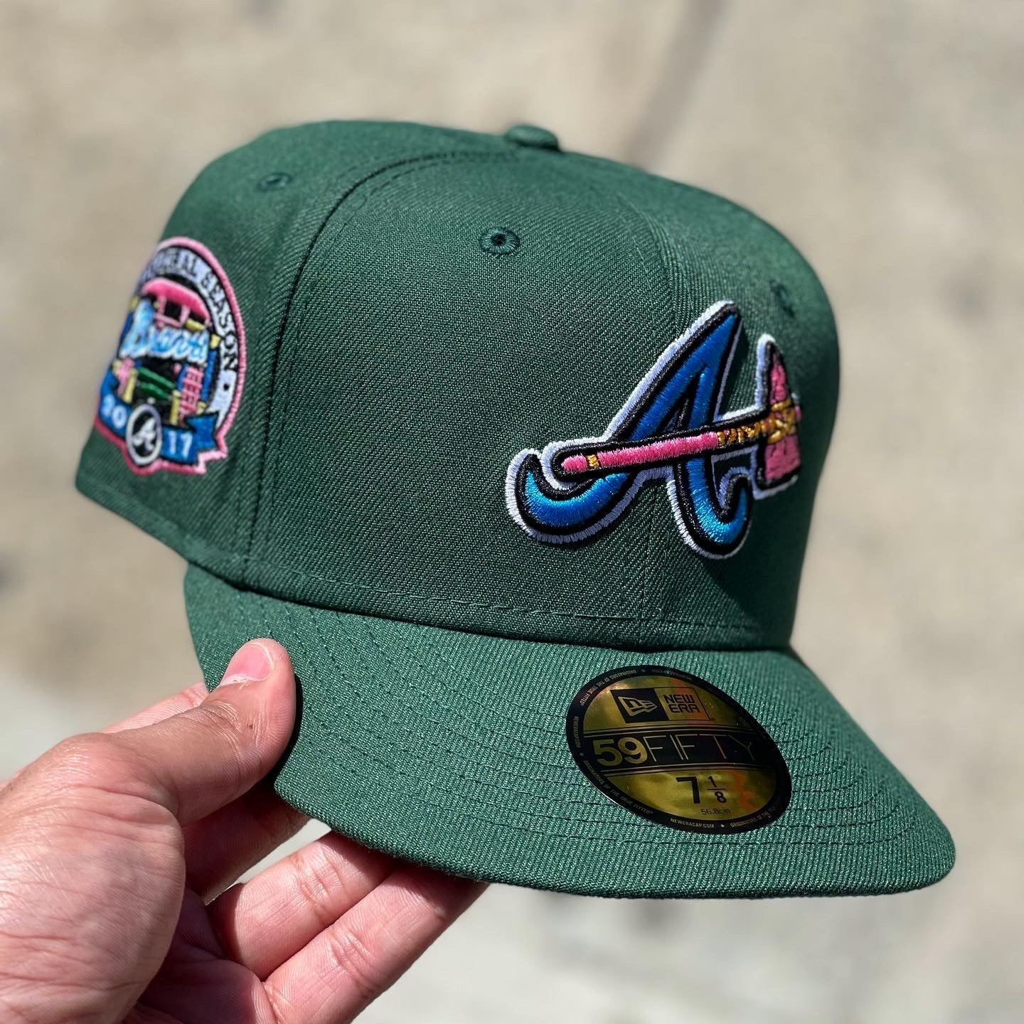 NEWERA \"Atlanta Braves\" スワロフスキーカスタム Swarovski Crystal Red Atlanta Braves 2021 World Series New